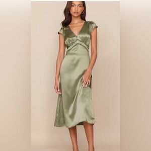 Reformation Kaye silk dress In artichoke Size 8 Midi Ruffled New Cottagecore